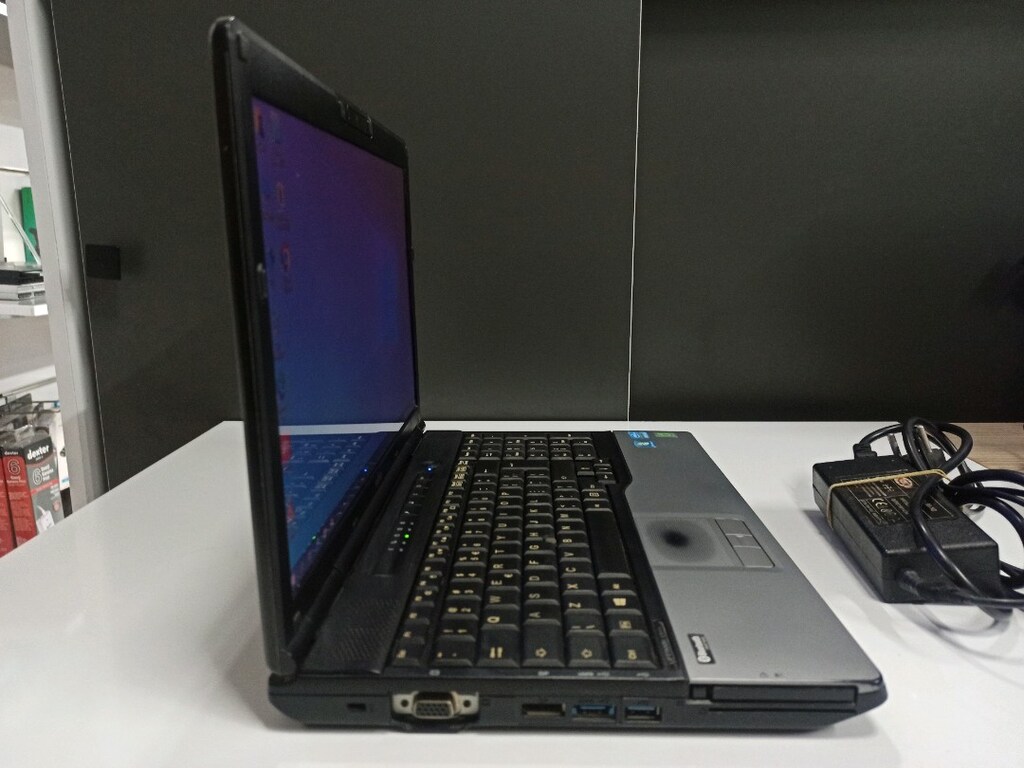 Laptop, Fujitsu Lifebook E782 i5 6ram 128ssd 15.6 HD Mat Ekran 