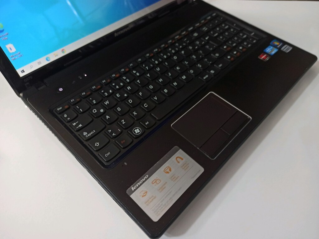 Laptop, Lenovo IdeaPad G570 intel i5 (2.Nesil) - 8 Ram - 240 SSD - Radeon 6300M 1 GB Ekran kartı- 15.6