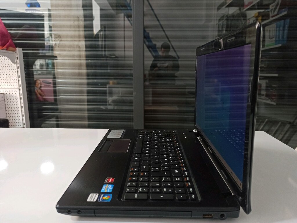 Laptop, Lenovo IdeaPad G570 intel i5 (2.Nesil) - 8 Ram - 240 SSD - Radeon 6300M 1 GB Ekran kartı- 15.6