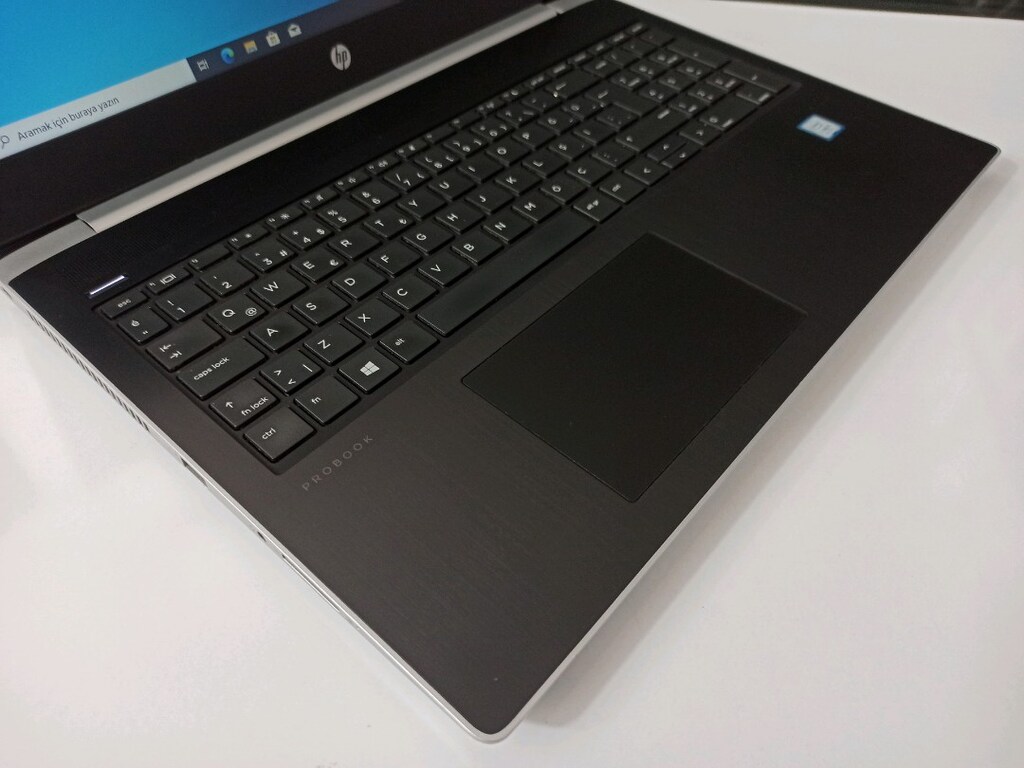 Laptop, HP Probook 450 G5, Intel i5 8. Nesil işlemcisi, 16GB RAM ve 256GB SSD