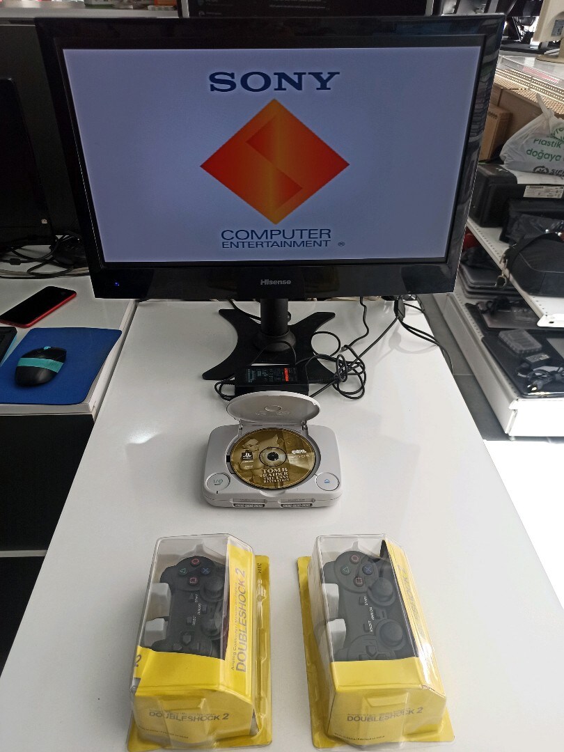 PlayStation 1 (PsOne) - SCPH102 Model - Orijinal Sürüm - Tomb Raider Hediye  